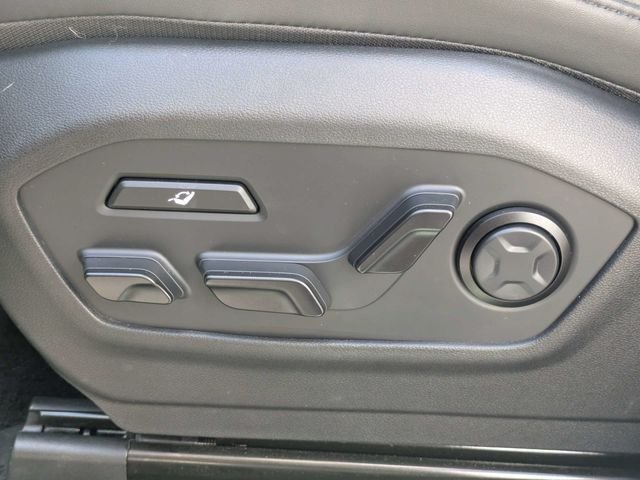 Used 2024 White Hyundai Calligraphy image 21