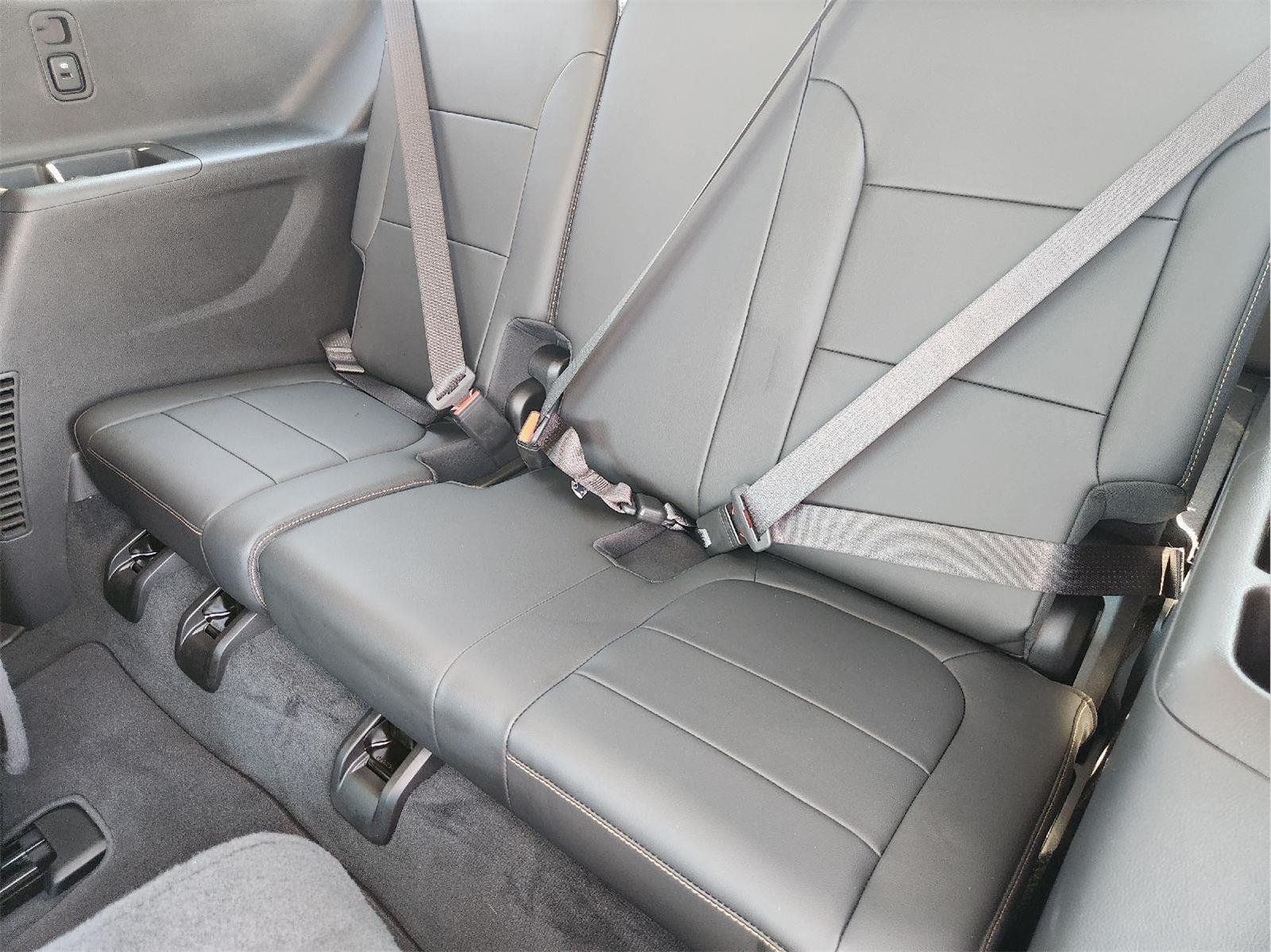 Used 2021 SUMMIT WHITE Chevrolet RS image 30