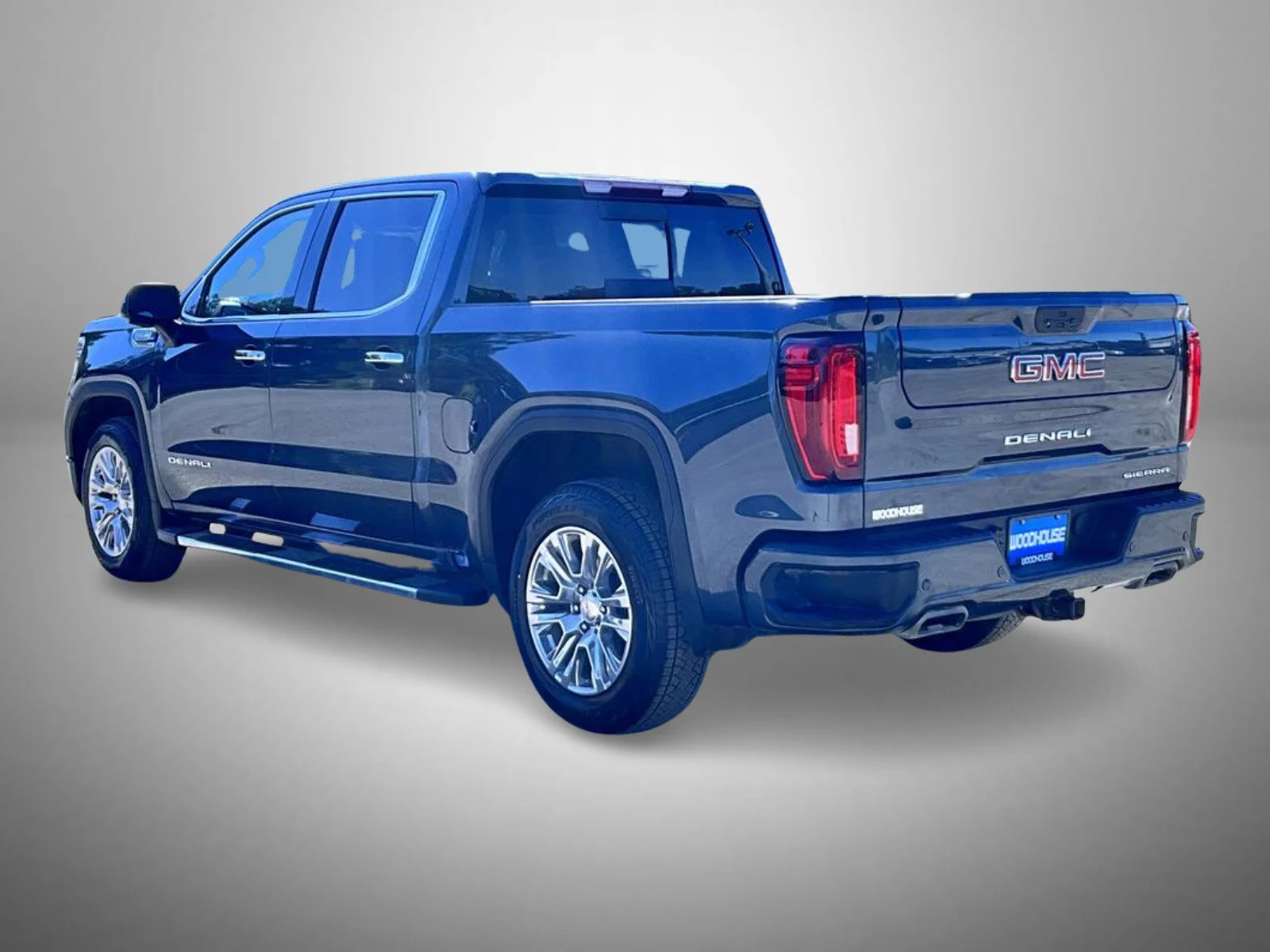 Used 2022 Blue GMC Denali image 7