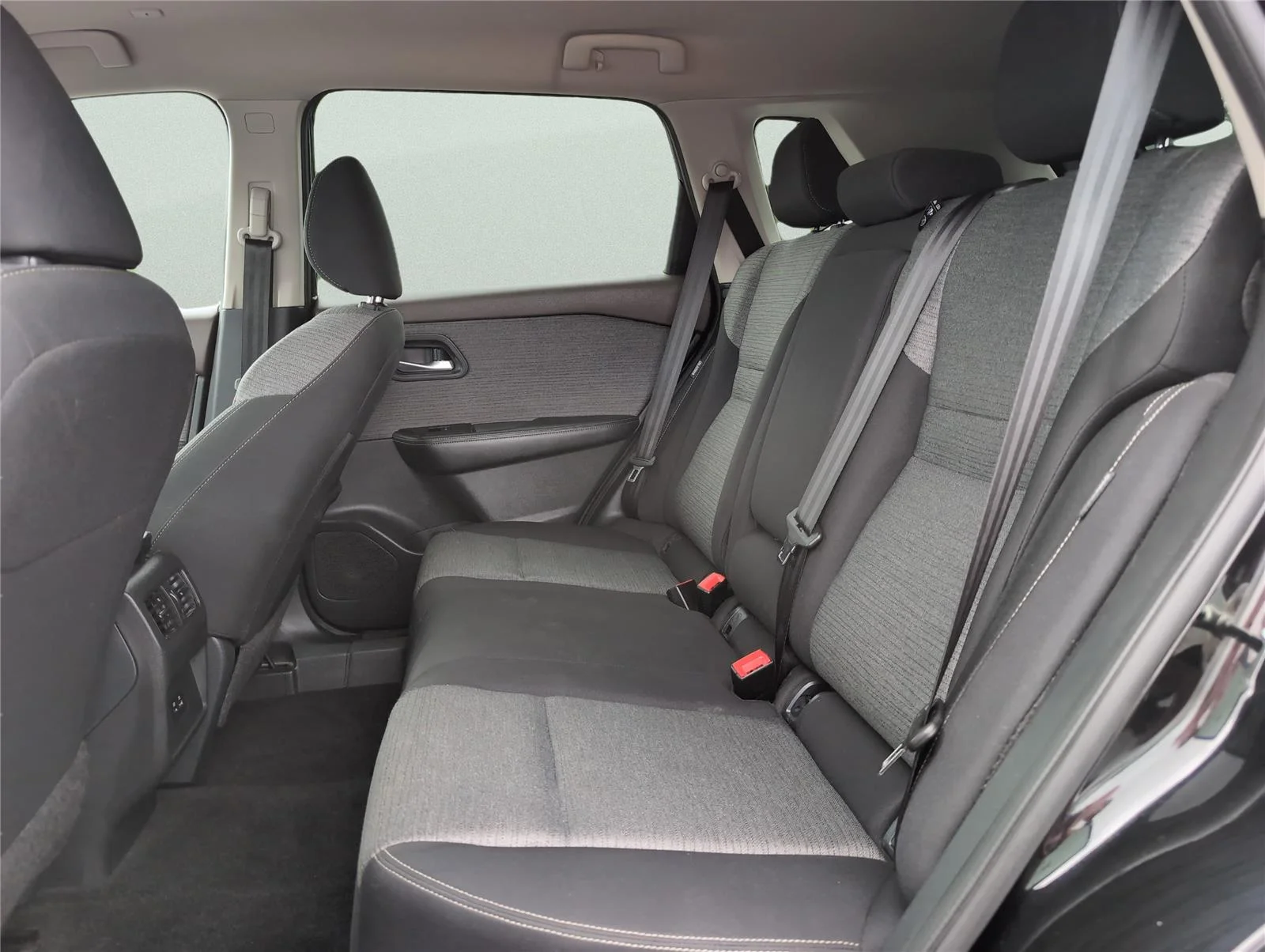 Used 2023 Super Black Nissan SV image 30