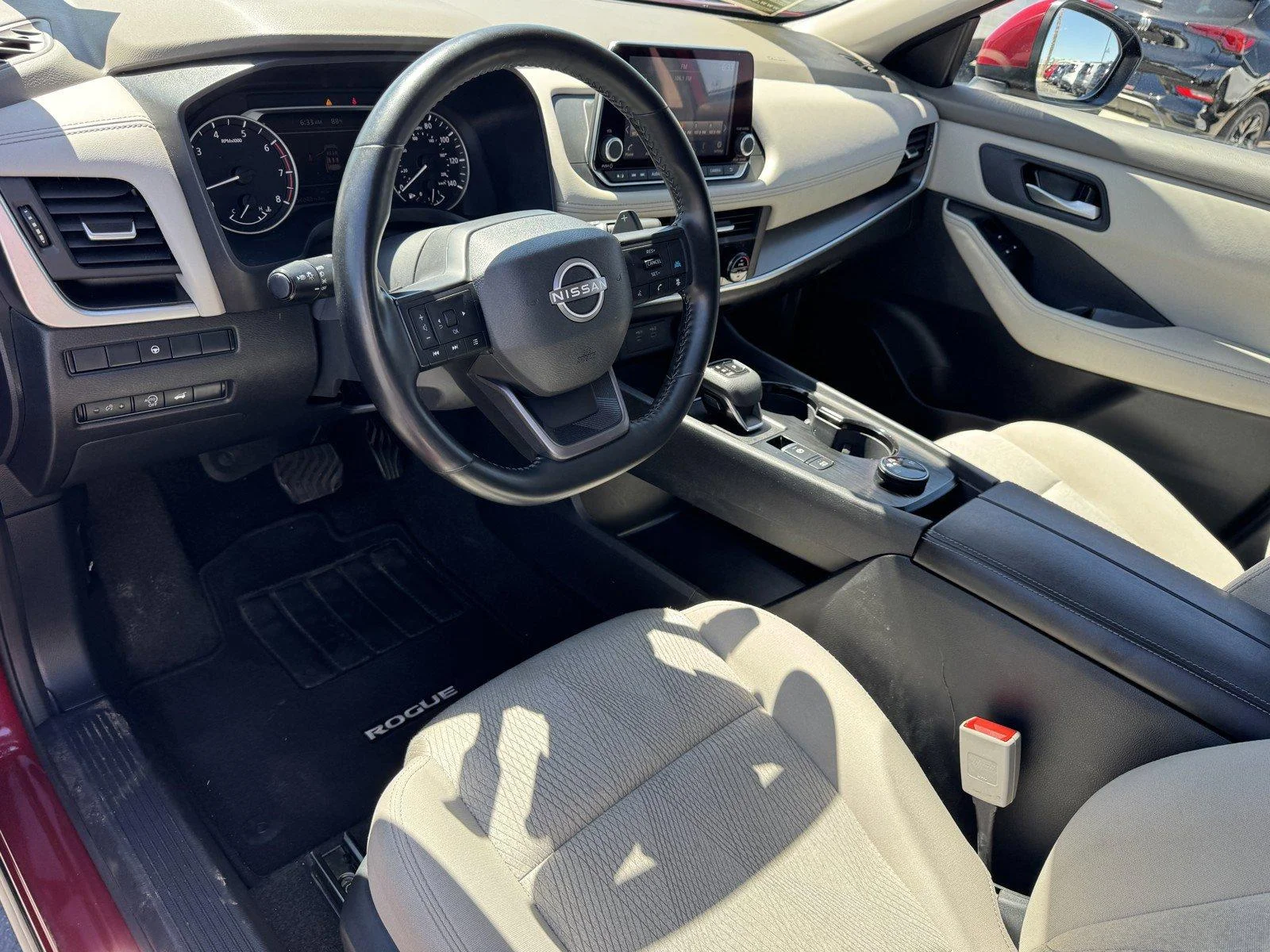 Used 2025 Scarlet Ember Tin Nissan SV image 14