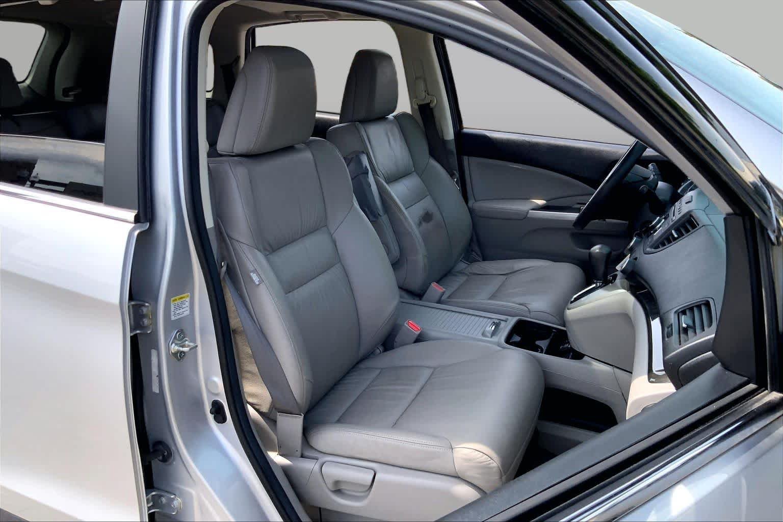 Used 2013 Alabaster Silver Metallic Honda EX-L image 9