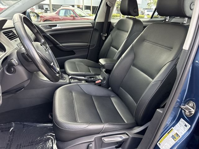 Used 2017 Blue Volkswagen Wolfsburg image 11