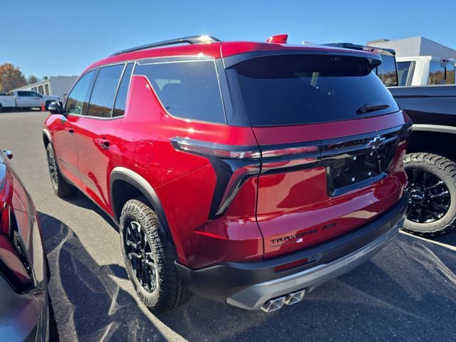 2026 Chevrolet Traverse Z71 photo 3