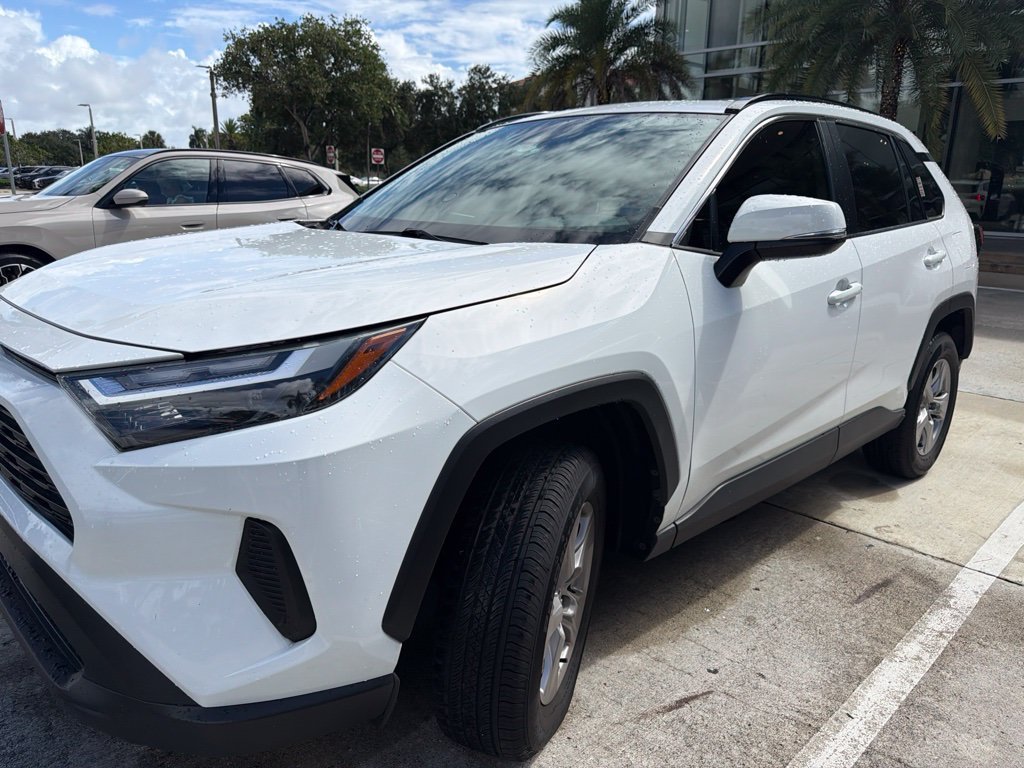 Used 2022 White Toyota XLE image 2