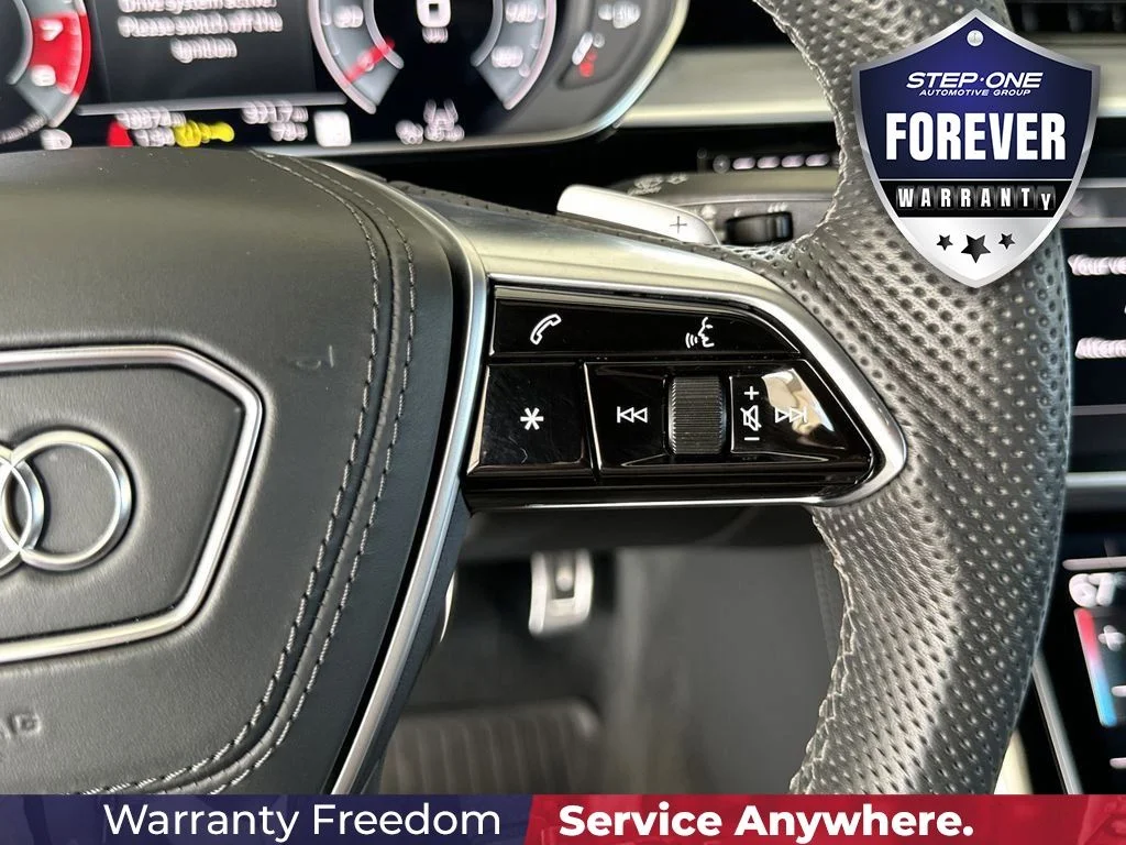 Used 2024  Audi 4.0T image 21