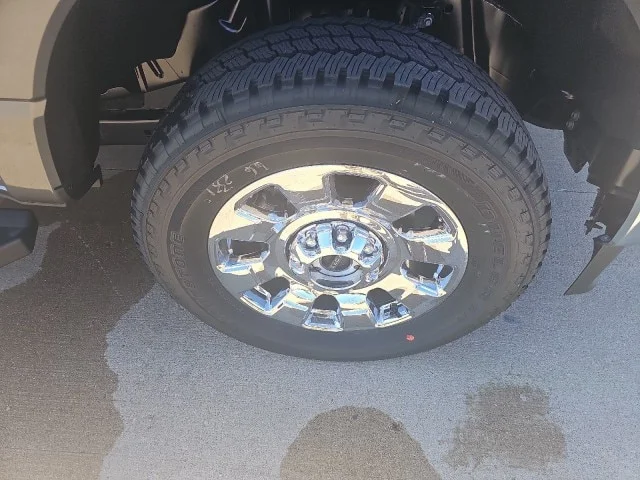 New 2026 Carbonized Gray Metallic Ford F-250® Lariat® image 32