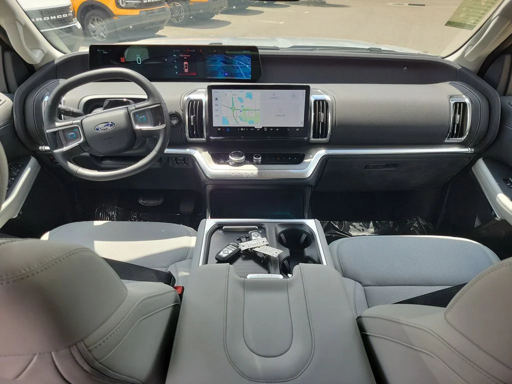 New 2026 Space Silver Metallic Ford Platinum® image 11
