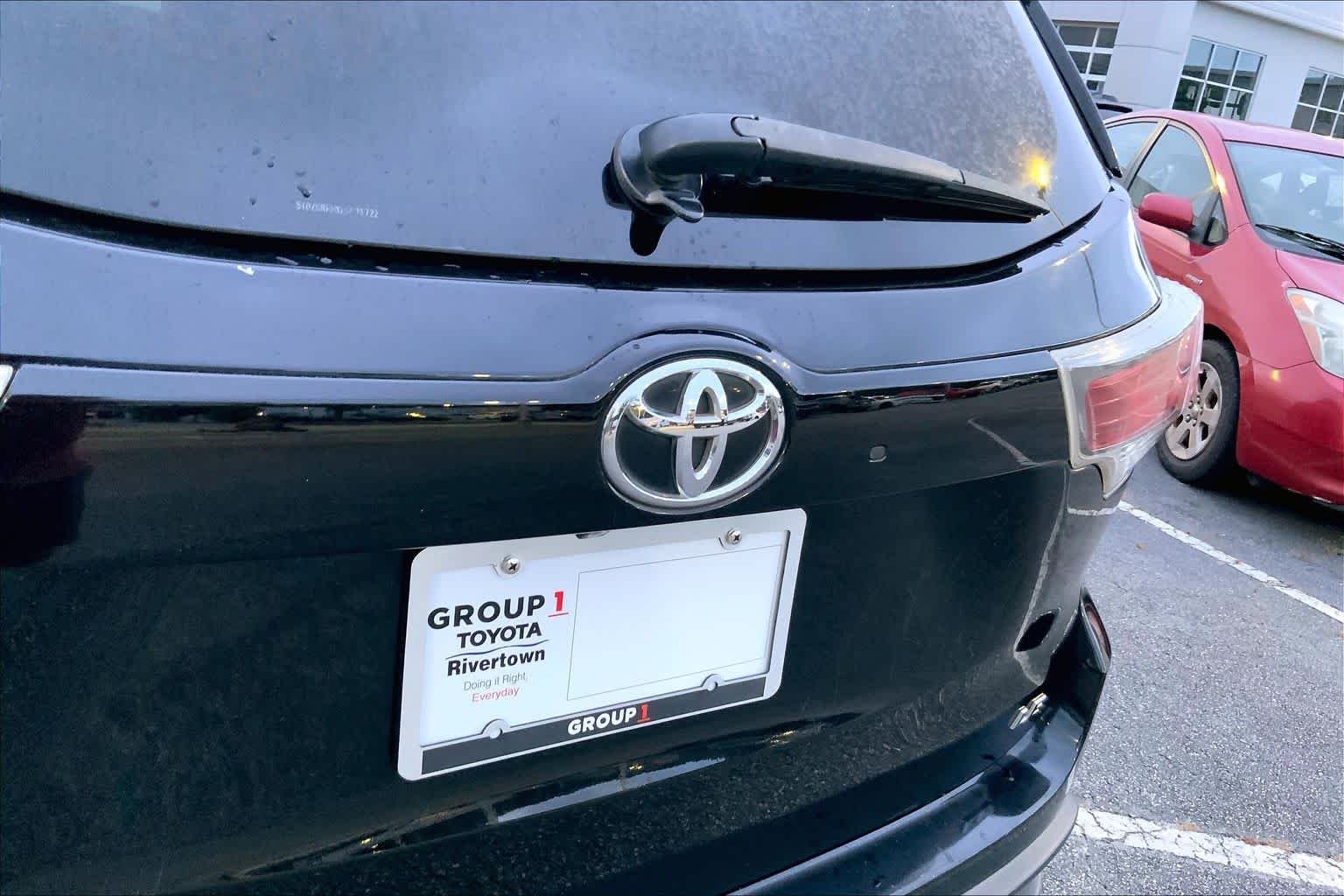 Used 2014 Attitude Black Metallic Toyota LE Plus image 10
