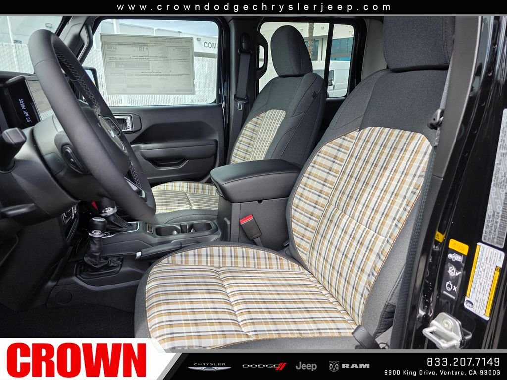 New 2026 Black Clearcoat Jeep 85th Anniversary Edition image 16