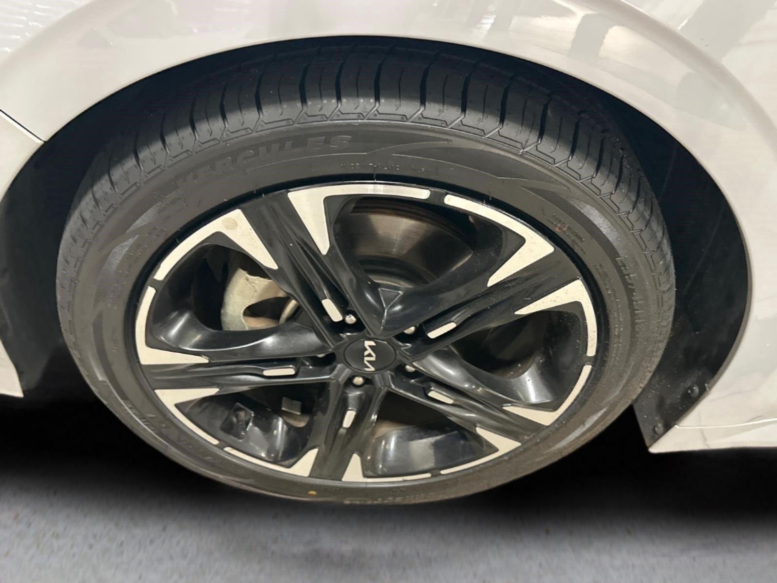 2023 Kia K5 GT-Line - Photo 16