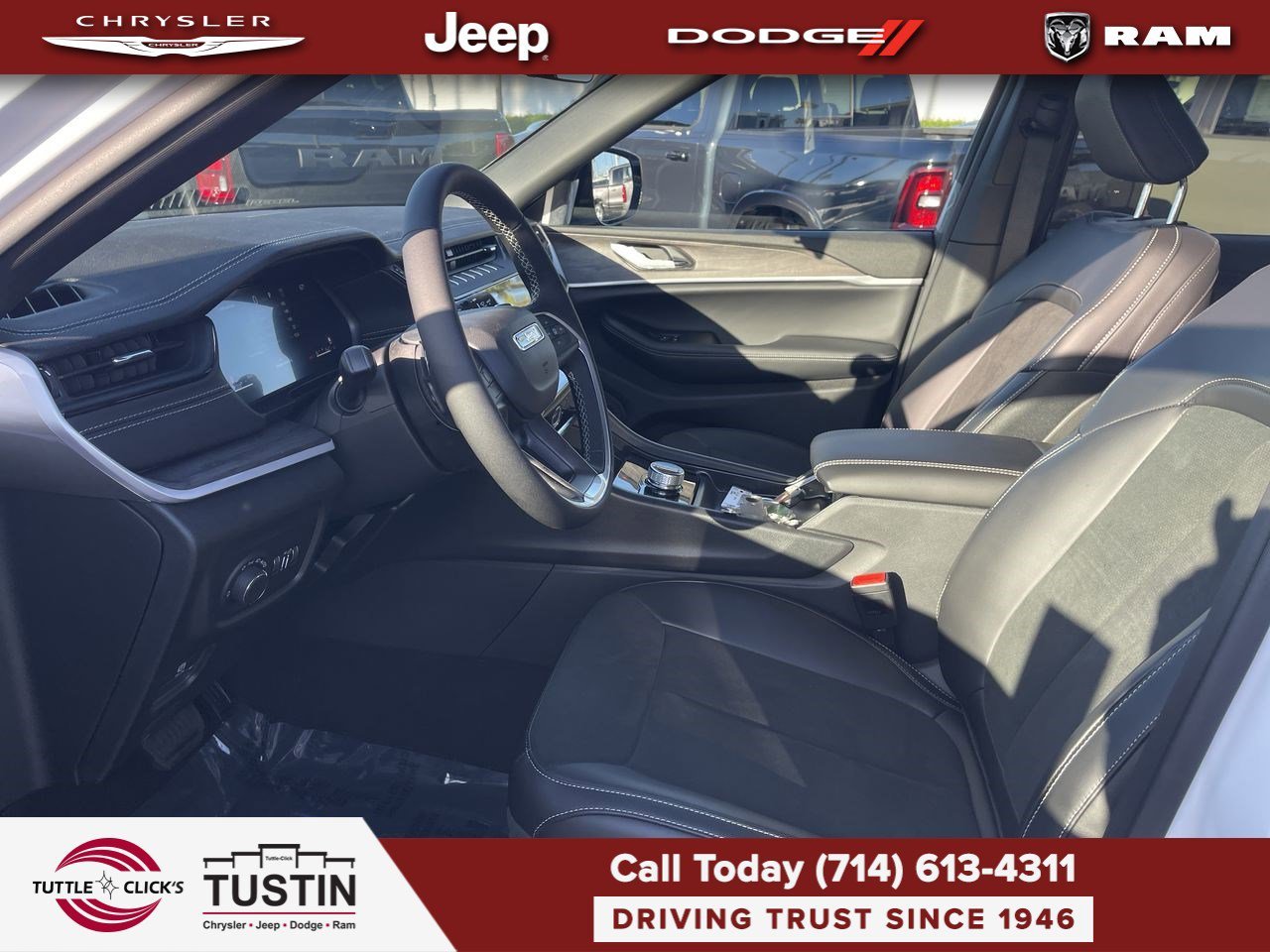 New 2026 Bright White Clear-Coat Exterior Paint Jeep Laredo Altitude image 17