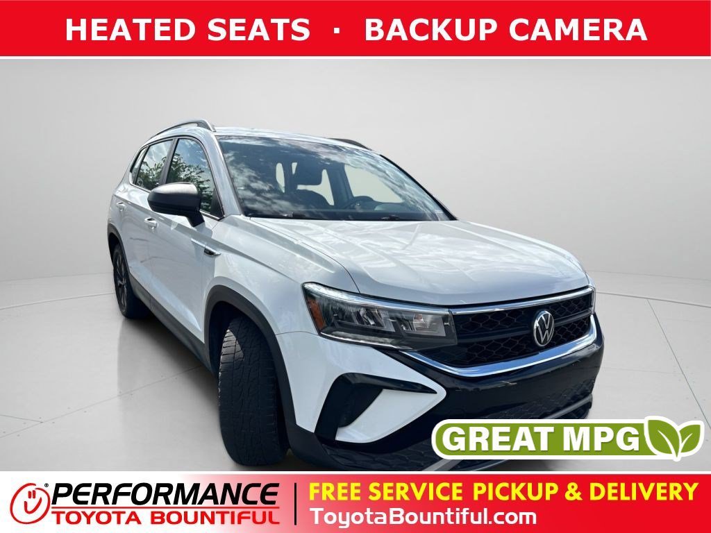 2022 Volkswagen Taos 1.5T S 4Motion's photo