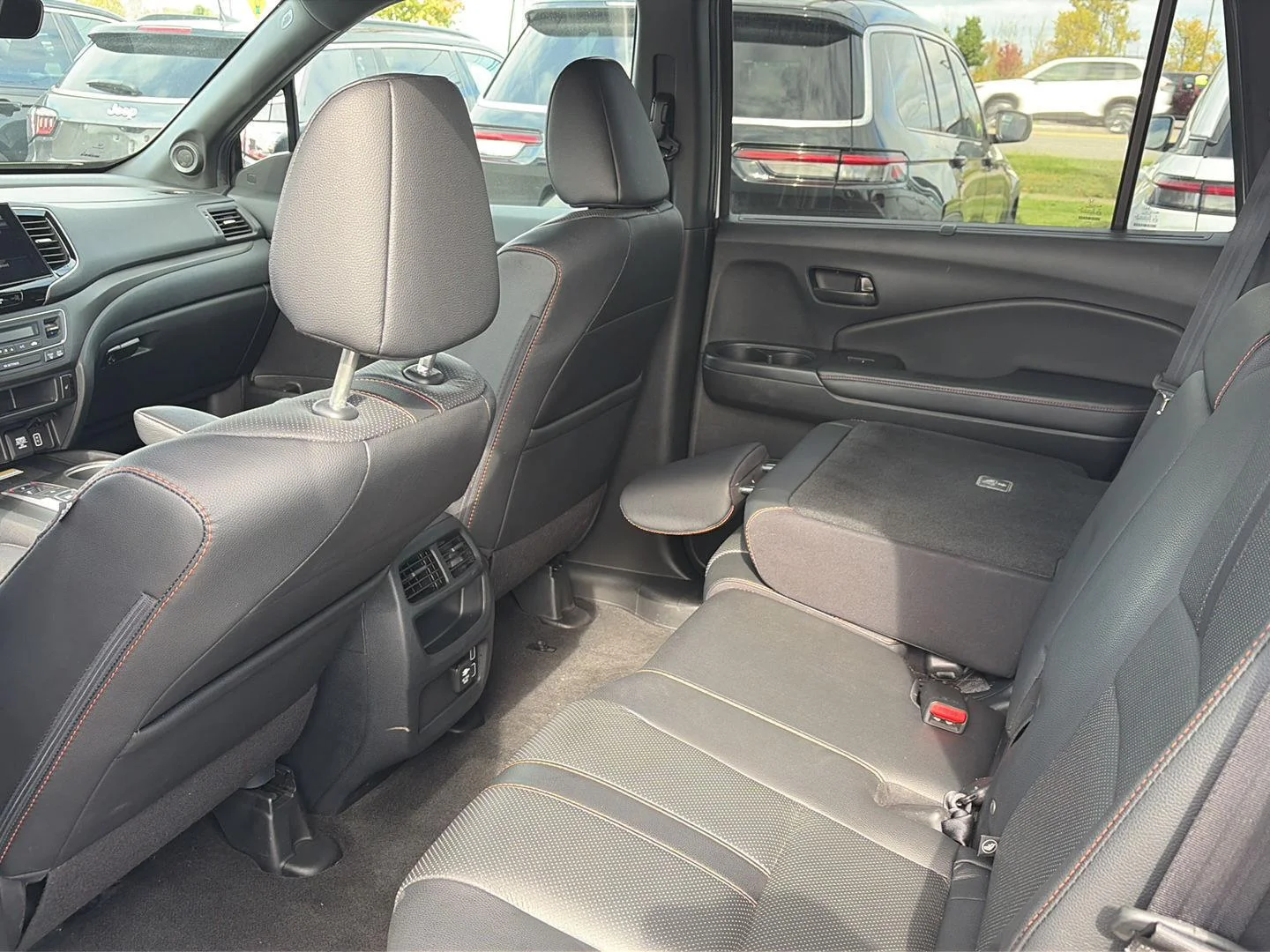Used 2022 Platinum White Pearl Honda TrailSport image 6