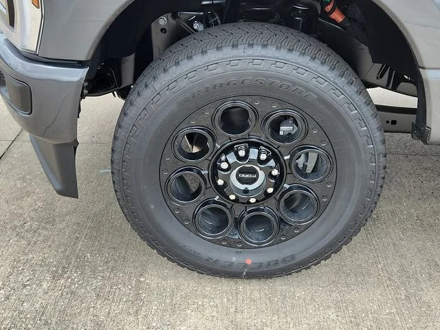 New 2026 Carbonized Gray Metallic Ford Lariat image 19