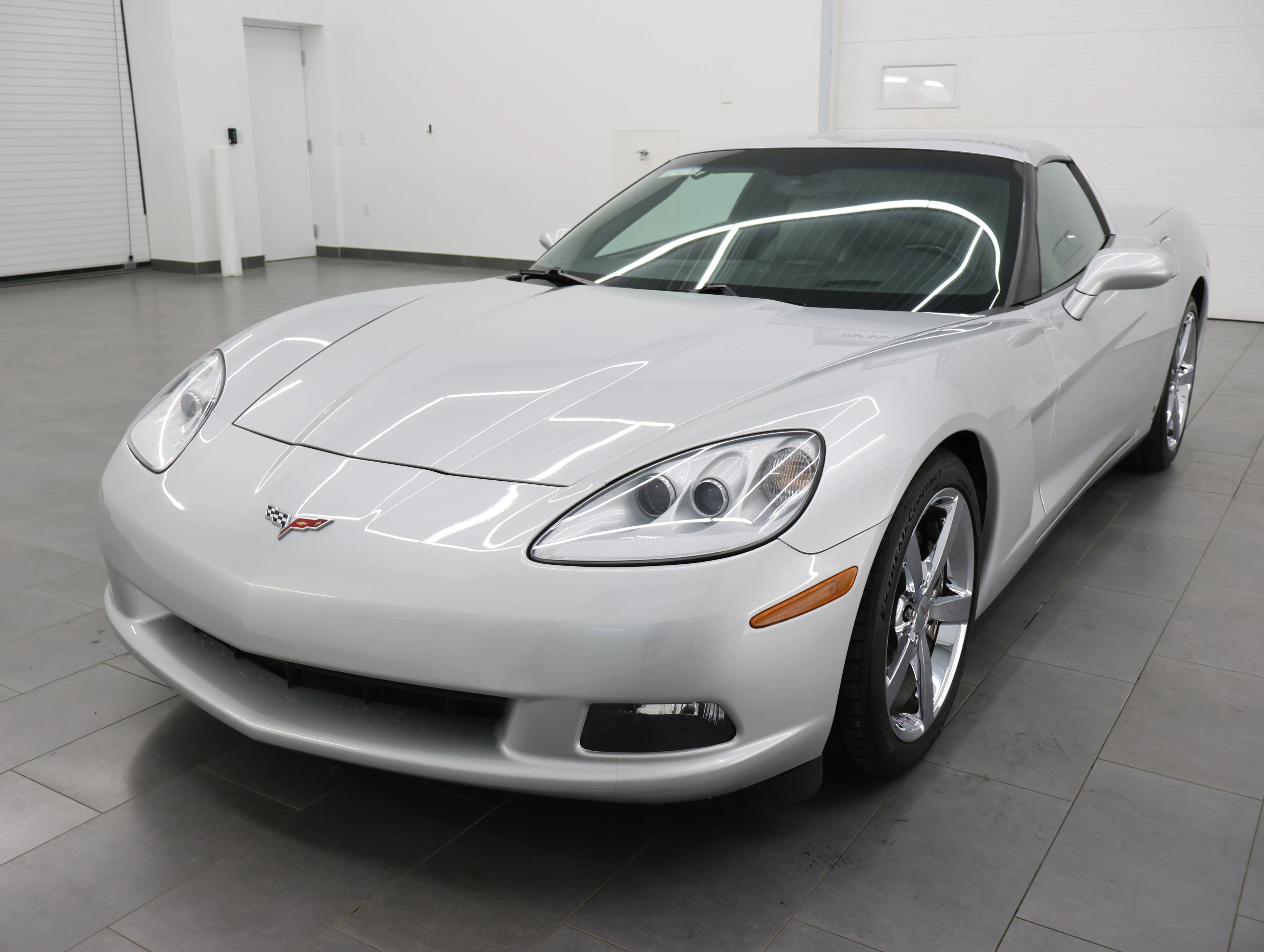 Used 2009 Blade Silver Metallic Chevrolet Base image 7