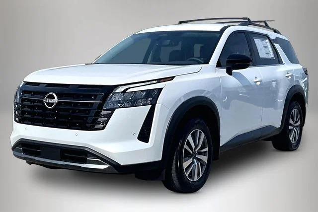 New 2026 Nissan Pathfinder SL 4D Sport Utility