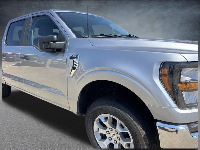 Used 2023 Silver Ford XLT image 3