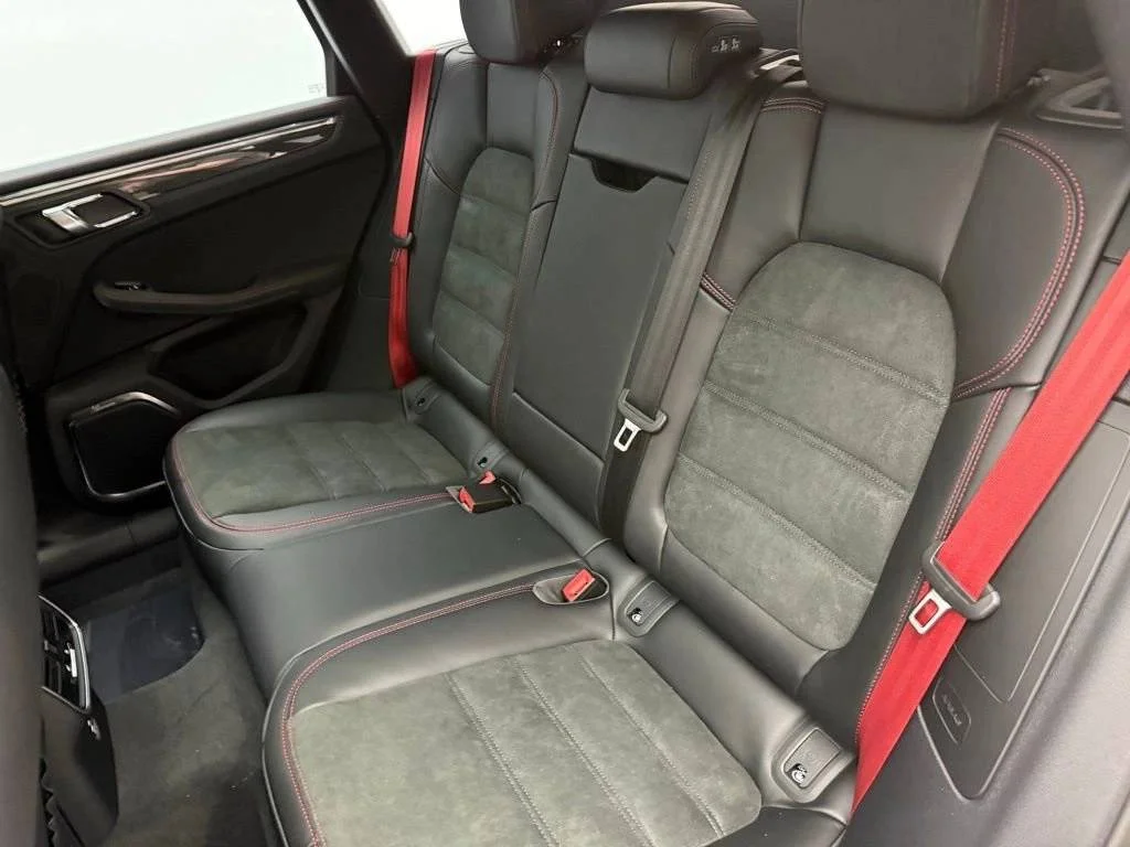 2026 Porsche Macan GTS - Photo 24