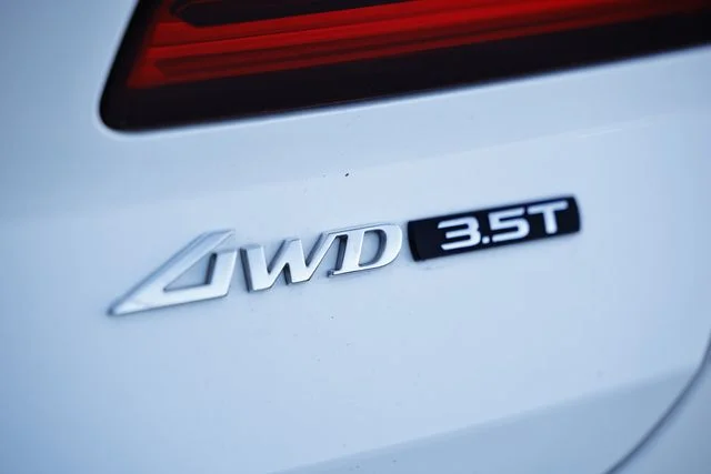 Used 2023 Uyuni White Genesis 3.5T Prestige image 10