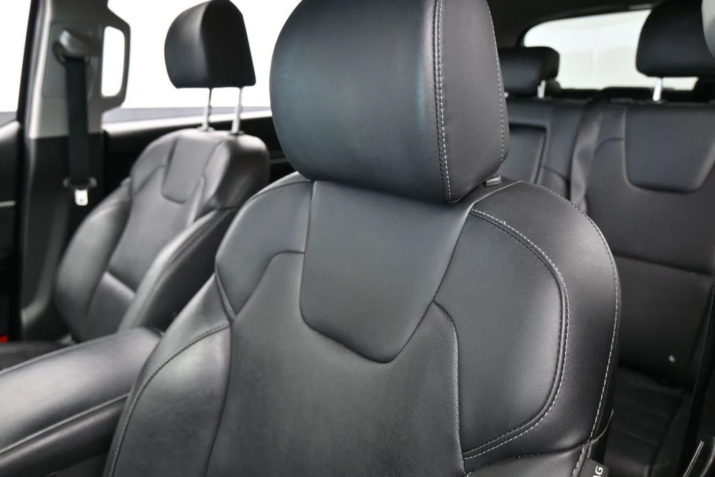 Used 2022 Ebony Black Kia LX image 16