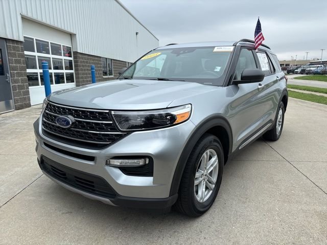 Used 2023 Silver Ford XLT image 5