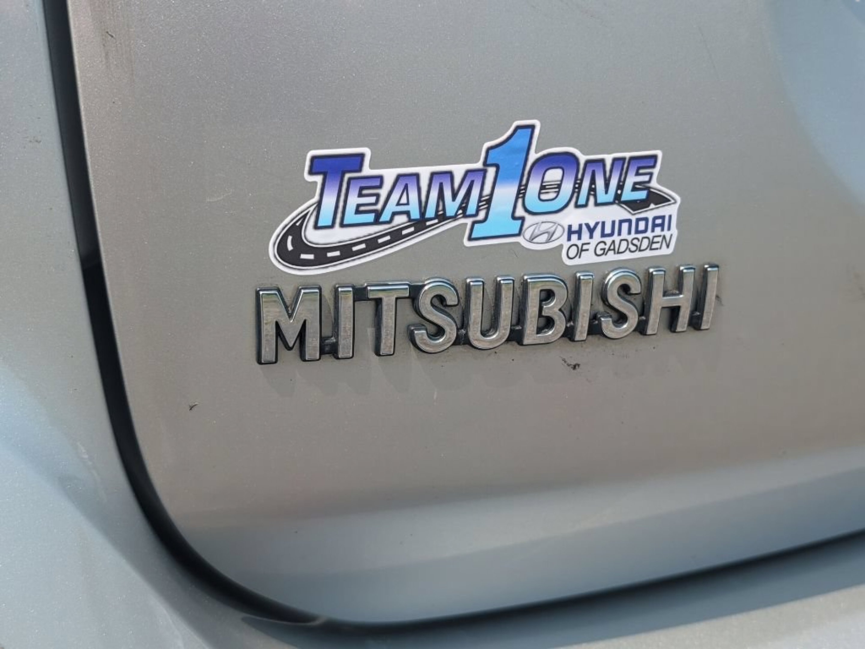 Used 2019 Silver Mitsubishi ES image 39