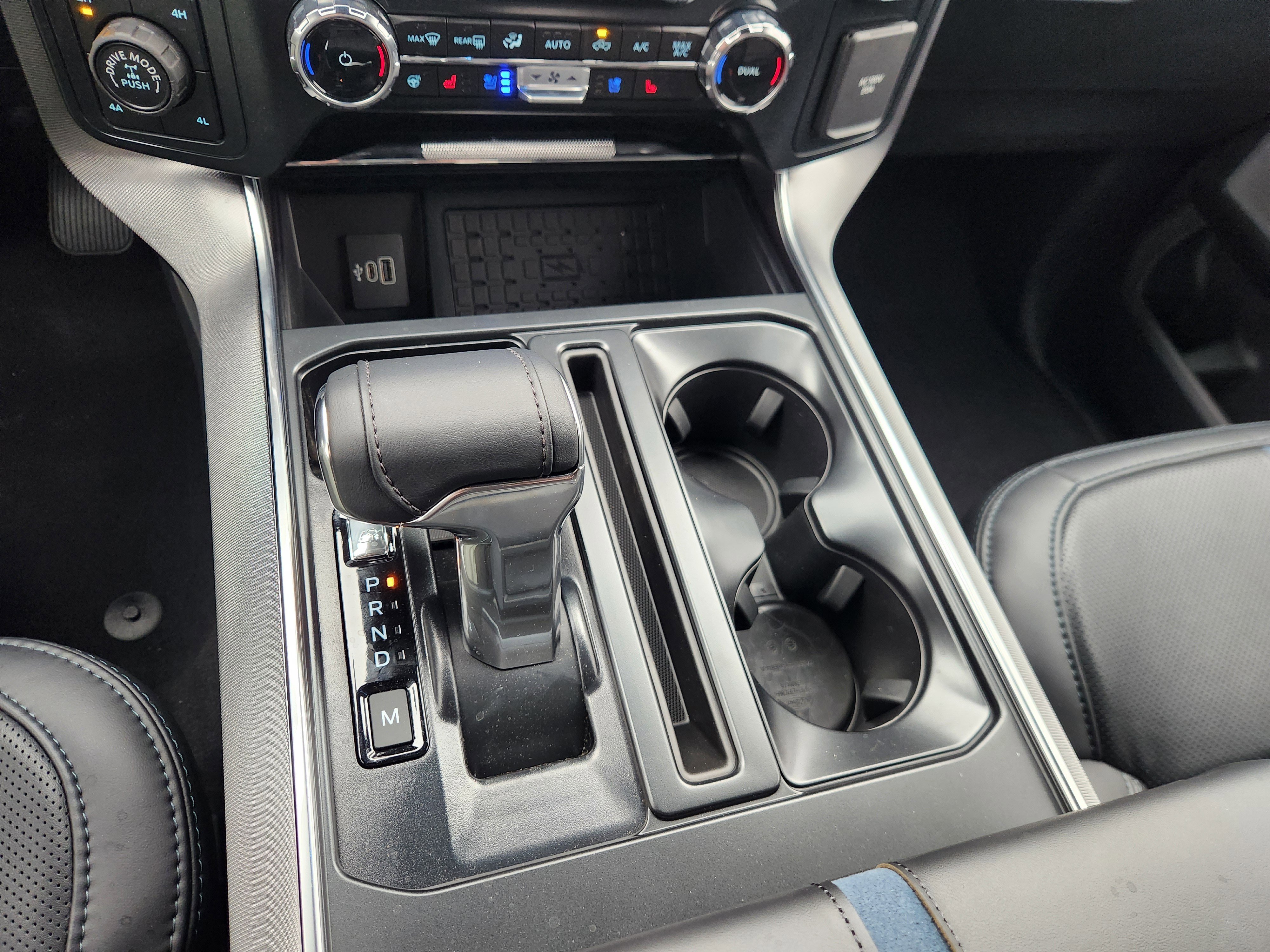 New 2025 Carbonized Gray Metallic Ford Platinum image 13