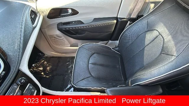 2023 Chrysler Pacifica Limited - Photo 12