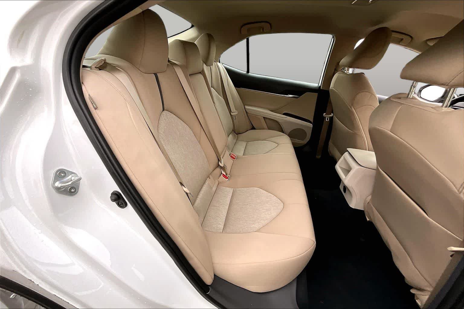 Used 2024 Ice Cap Toyota LE image 32
