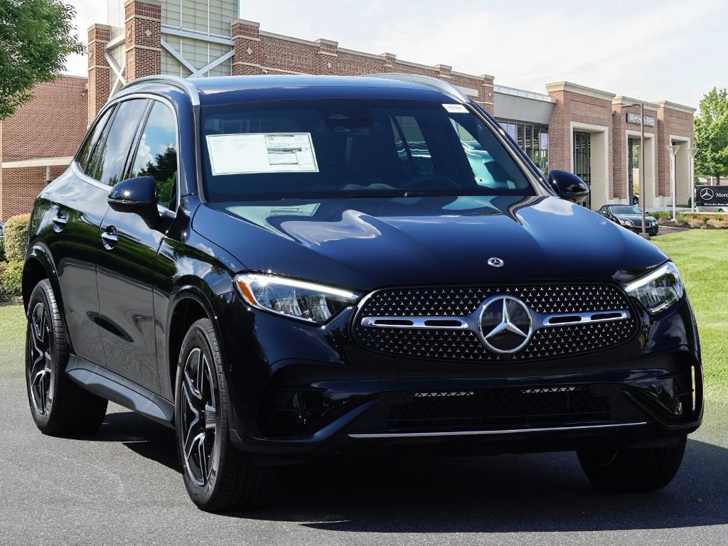 New 2026 Black Mercedes-Benz GLC 300 image 3