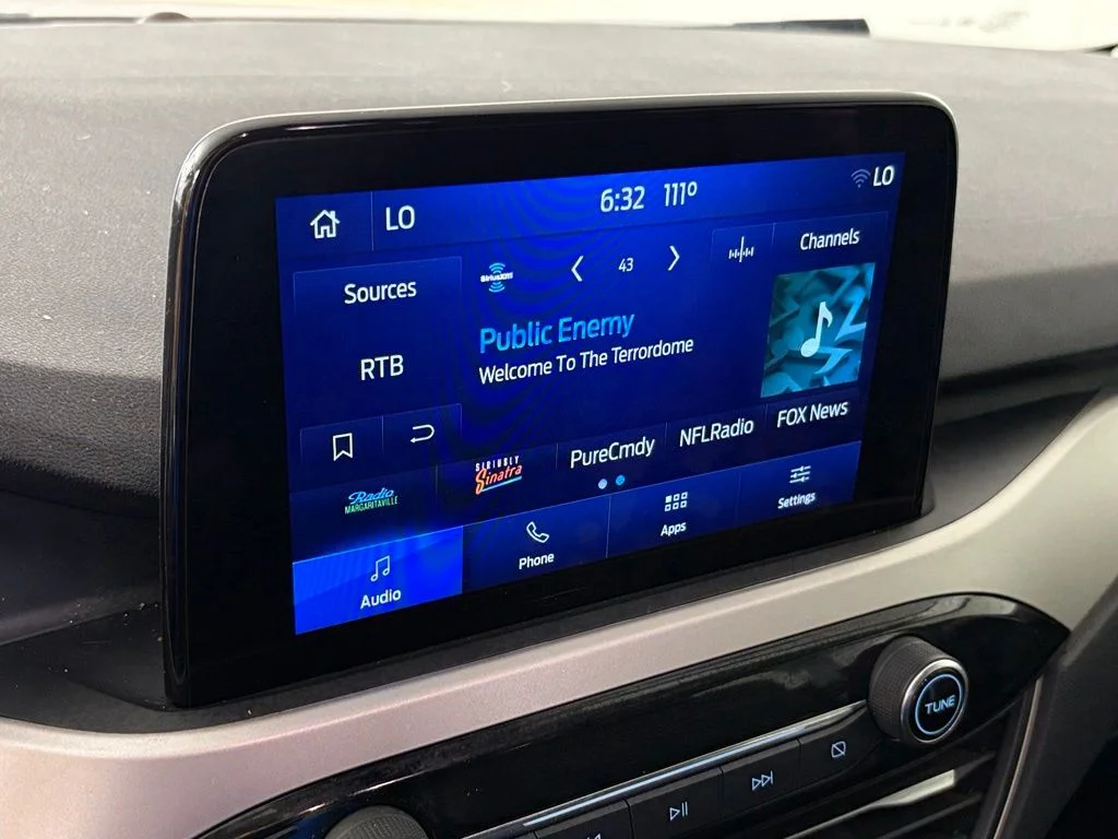 Used 2022 Blue Metallic Ford SEL image 24