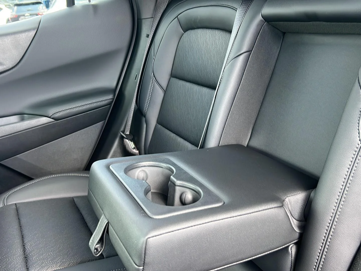 2027 Chevrolet Equinox LT - Photo 31