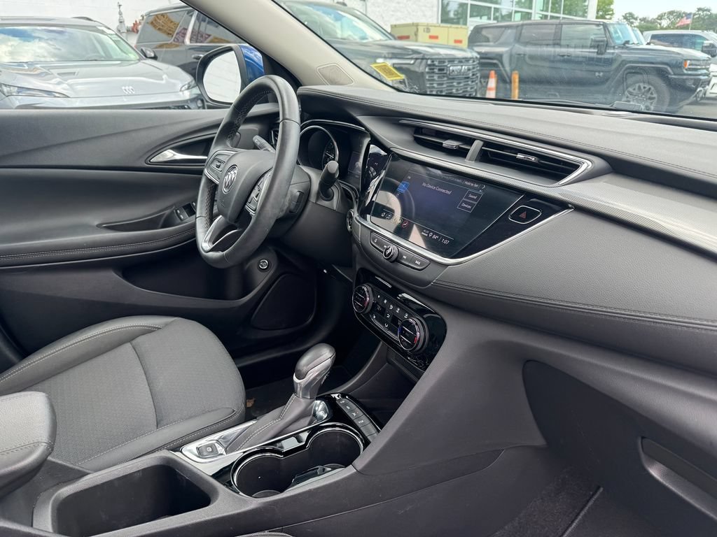 Used 2023 Sapphire Metallic Buick Select image 29