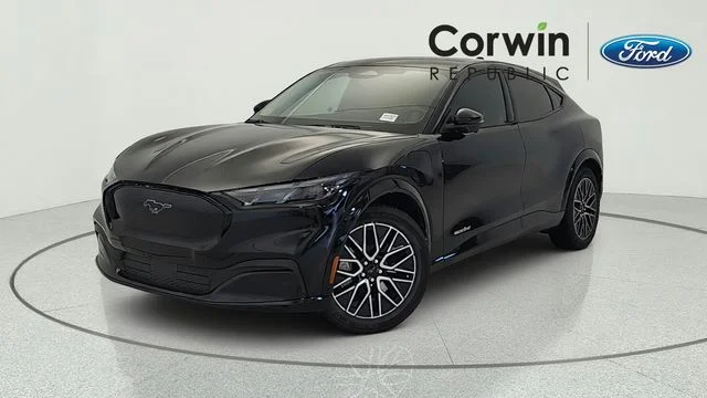Used 2024 Shadow Black Ford Premium image 1
