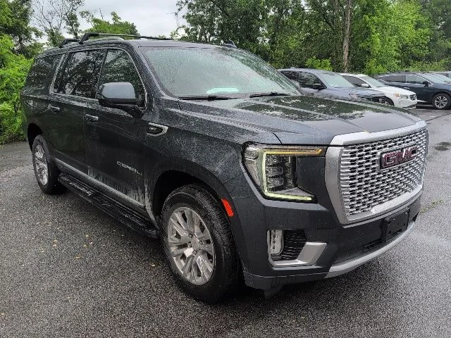 2021 GMC Yukon Denali AWD's photo