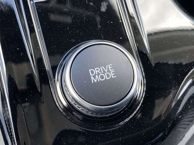 New 2026 Space White Metallic Ford Platinum™ image 21