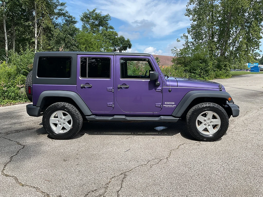 Used 2017 Xtreme Purple Clear Coat Jeep Sport image 4