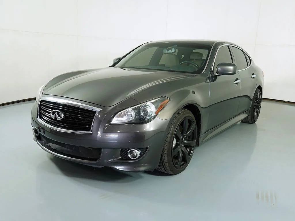 Used 2013 Gray INFINITI Base image 4