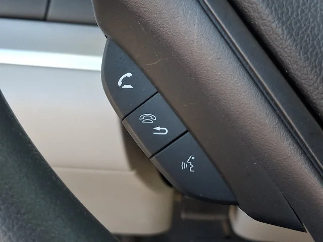 Used 2012 Silver Honda LX image 24