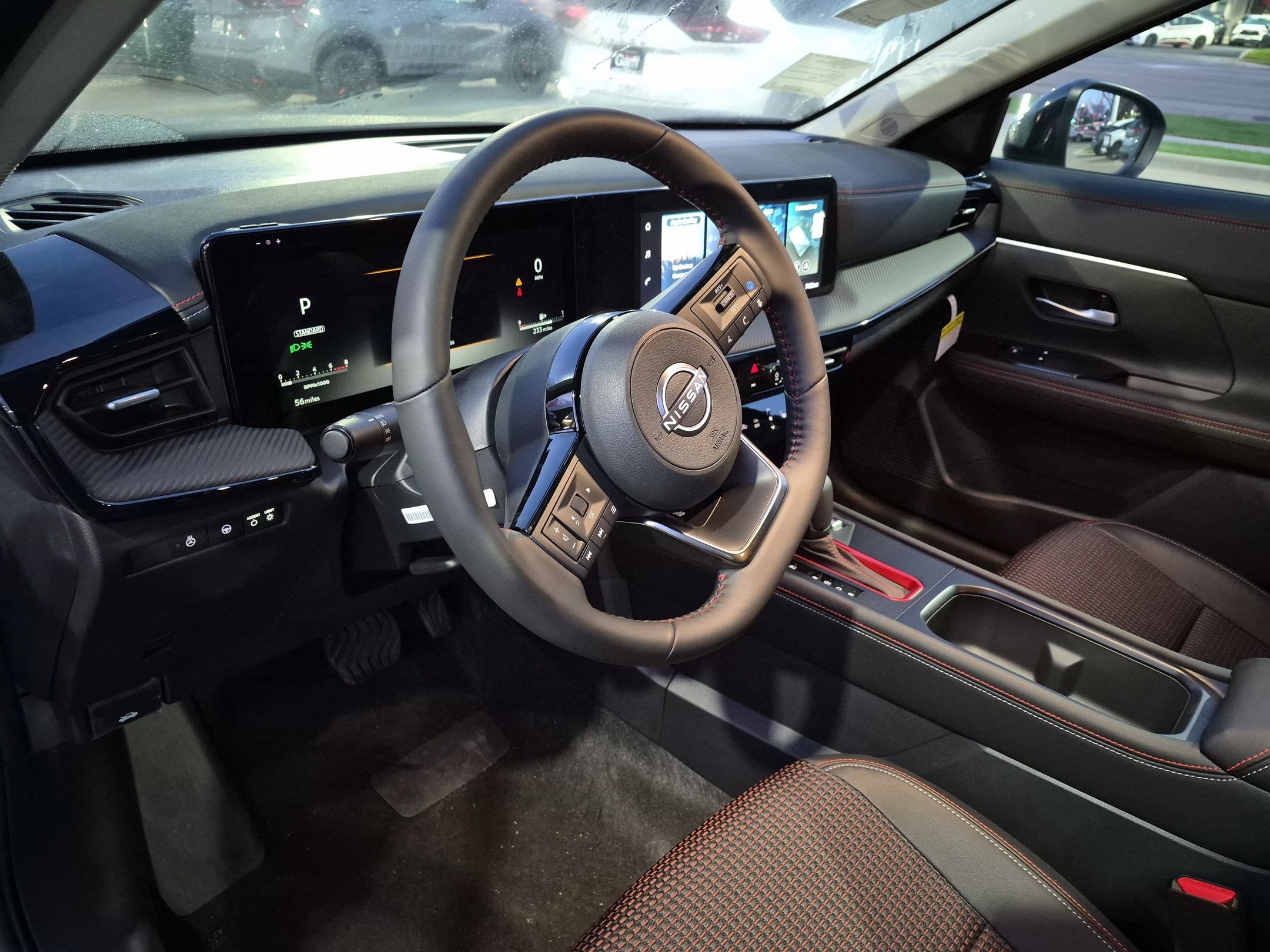2026 Nissan KICKS SR AWD - Photo 12
