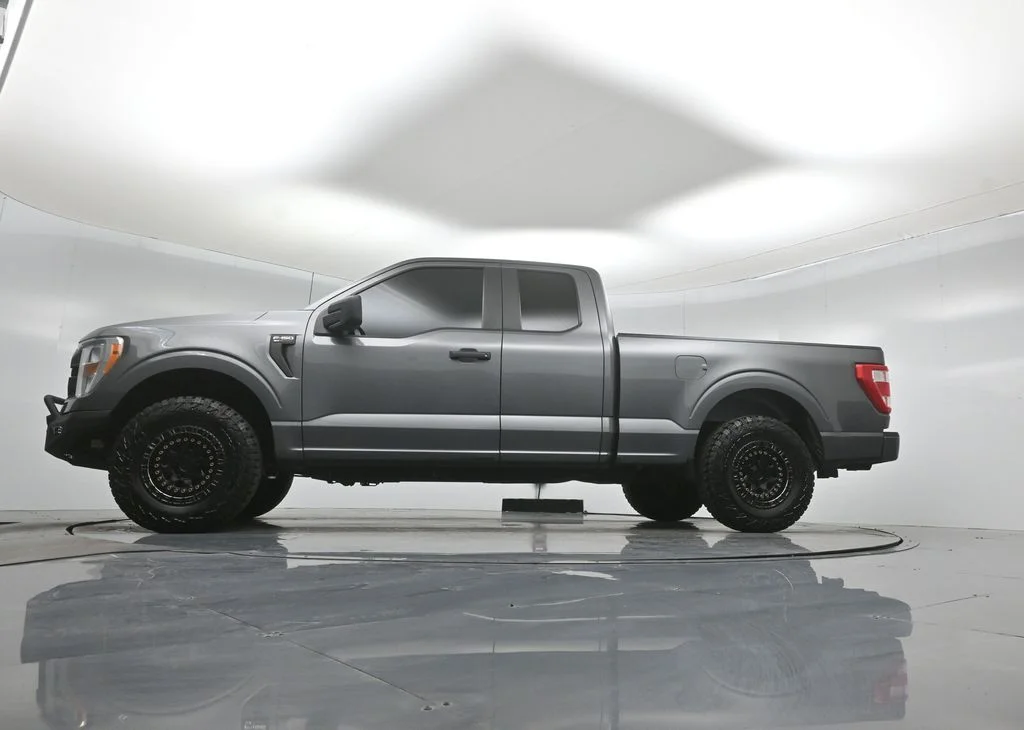 Used 2021 Gray Ford XL image 7