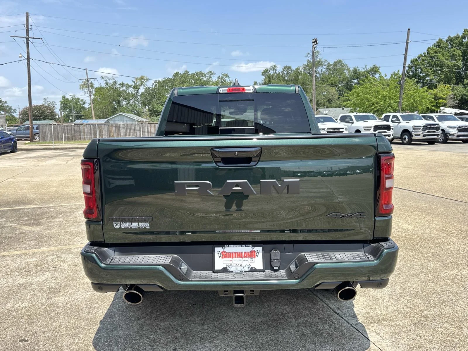 New 2026 Serrano-Green Metallic Exterior Paint RAM Big Horn image 5