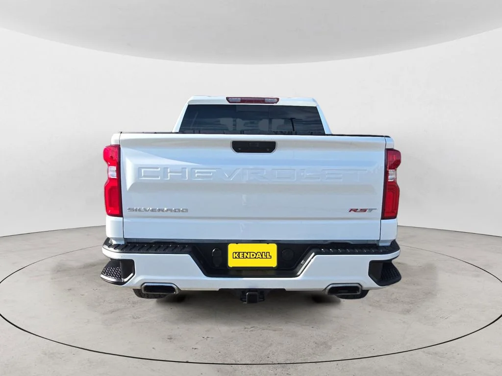 Used 2019 Beige Chevrolet RST image 4