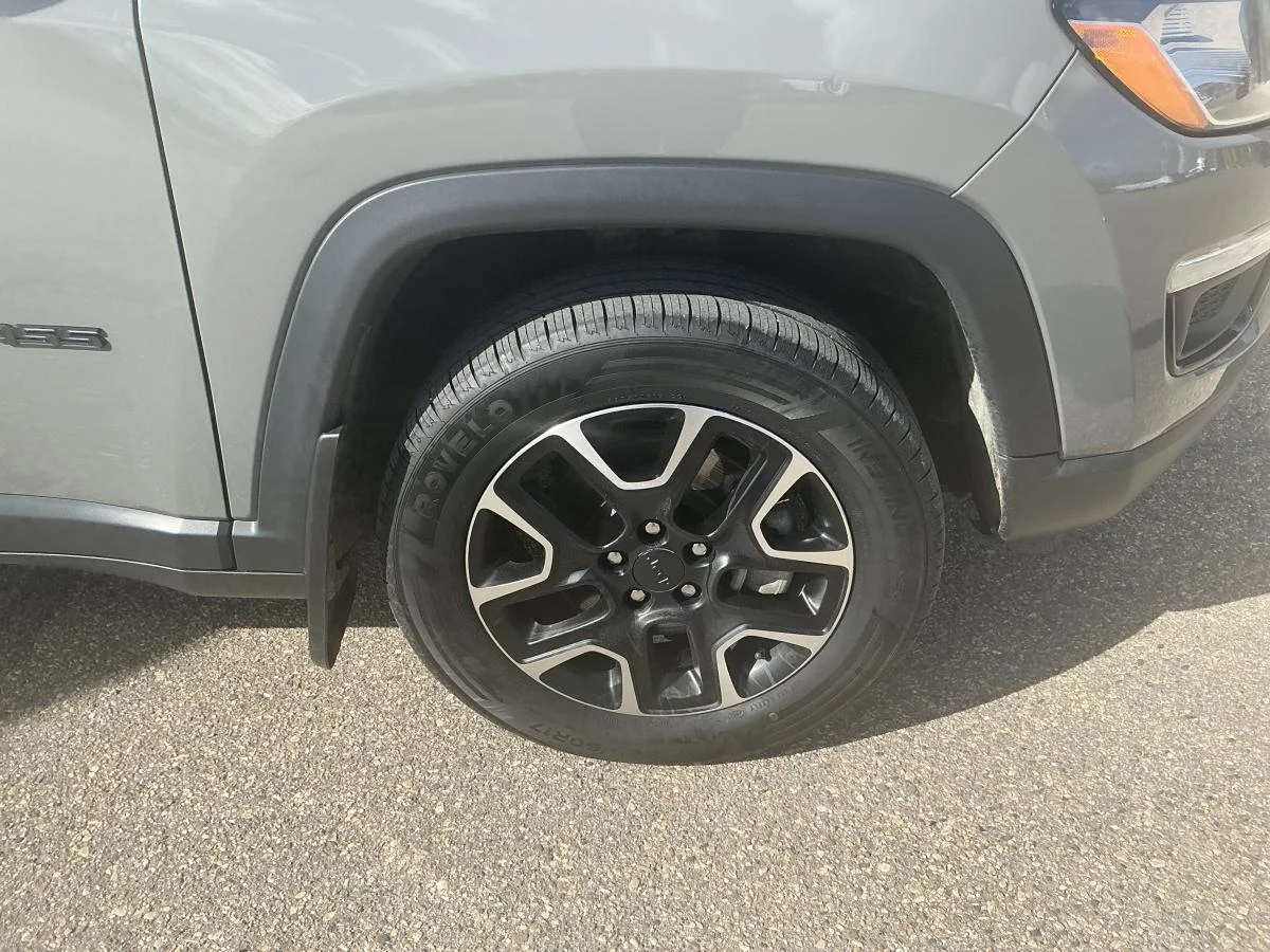 Used 2021 Grey Jeep Upland Edition image 10