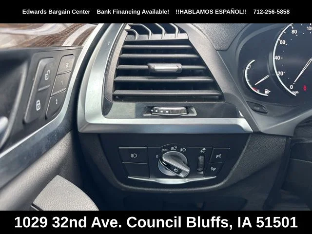 Used 2021 White BMW xDrive30i image 15