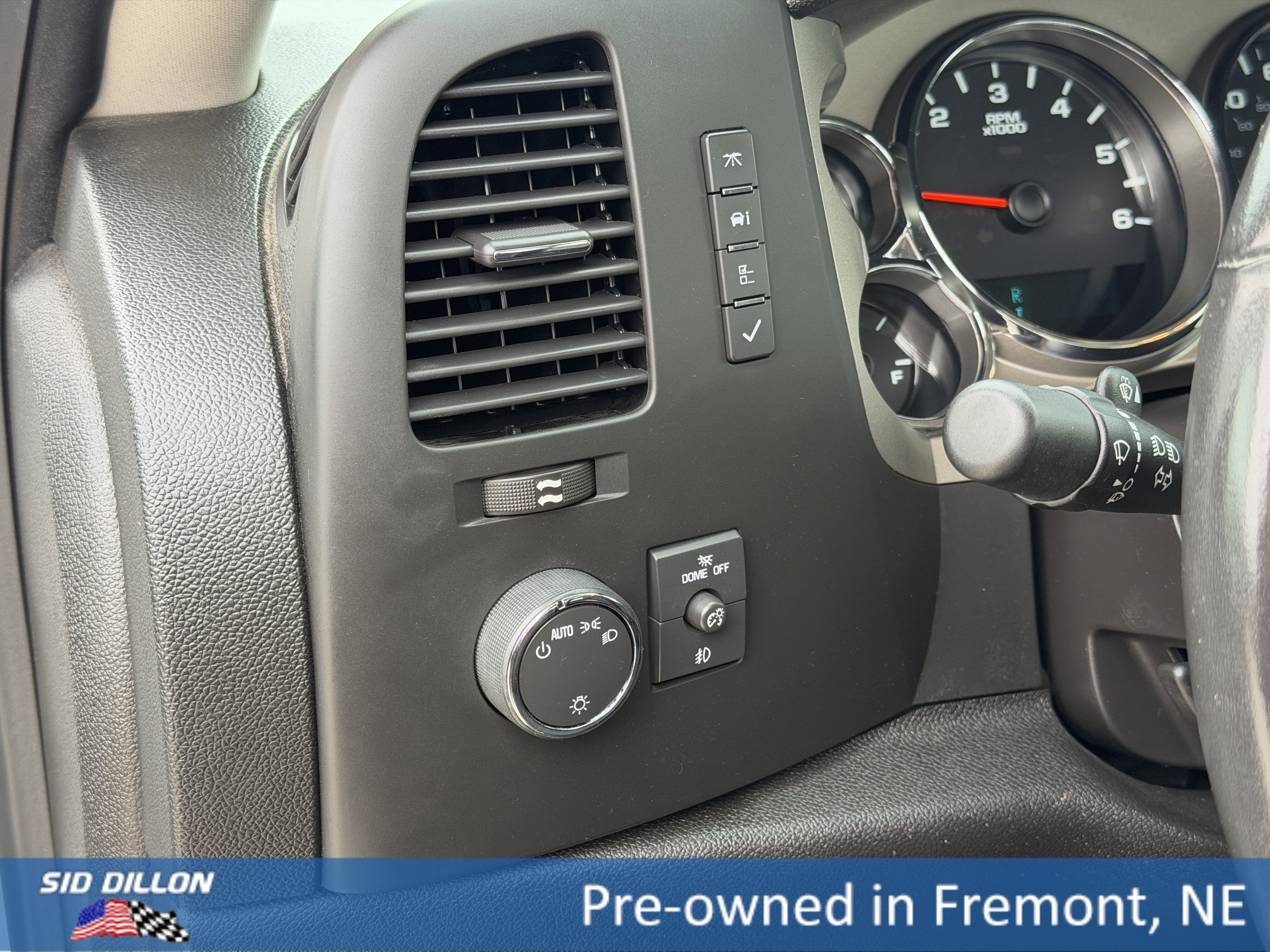 Used 2013 Summit White Chevrolet LT image 10
