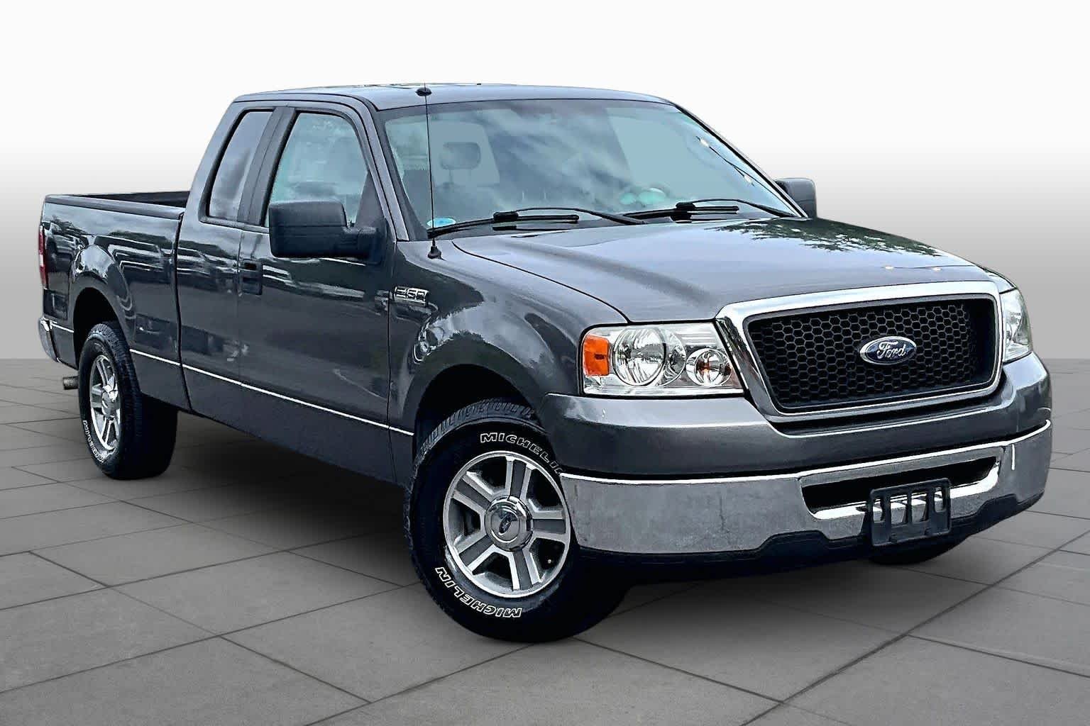 Used 2008 Dark Shadow Gray Clearcoat Metallic Ford XLT image 2