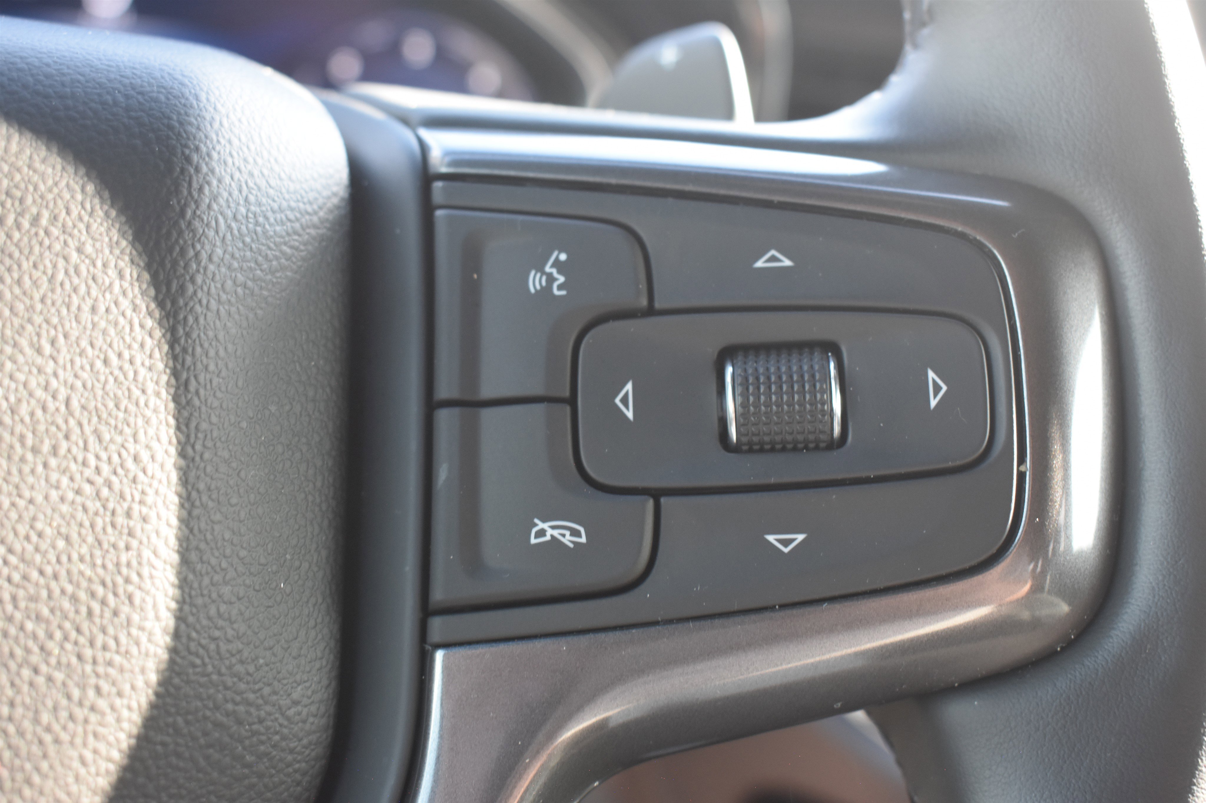 Used 2025 Slate Gray Metallic Chevrolet ZR2 image 22