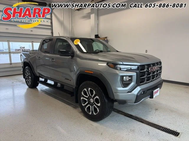 2024 GMC Canyon AT4 4WD Crew Cab Short Box's photo